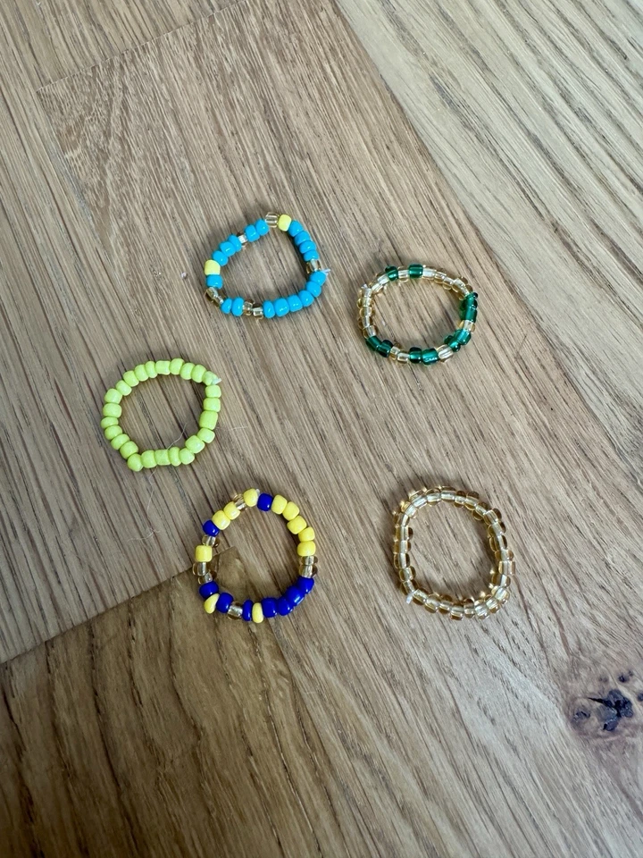 Perlen Ring Elastisch Bunt Kugeln Bubble Blogger Influencer