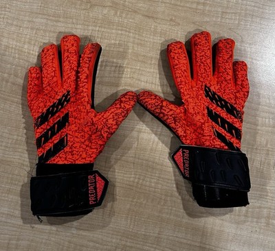 adidas Predator Goalkeeper Gloves Soccer Adjustable Wrist Strap Red/Black