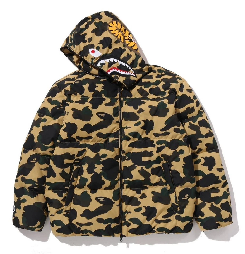 A BATHING APE Men's 1ST CAMO SHARK DOWN JACKET 1L80144305 - Image 3 of 4