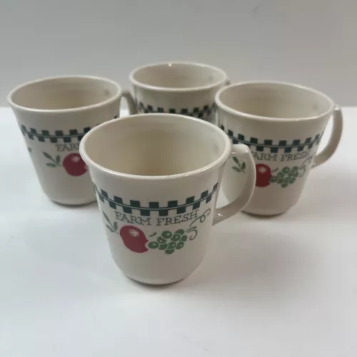 Corelle Farm Fresh Homemade Coffee Cup Mugs Set of 4 Green Checked Band Corning