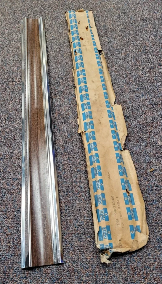 1970 Plymouth Fury Sport Suburban Left 1/4 Panel Outside Molding 3481971 NOS. - Image 2 of 4