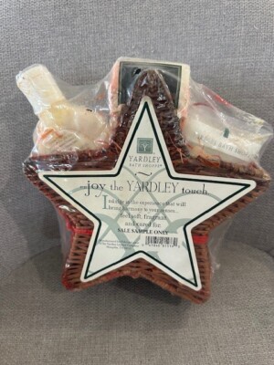 Yardley Bath Shoppe enJoy Harmony Pear Blossom Star Basket Gift Set Bar Soap Vtg
