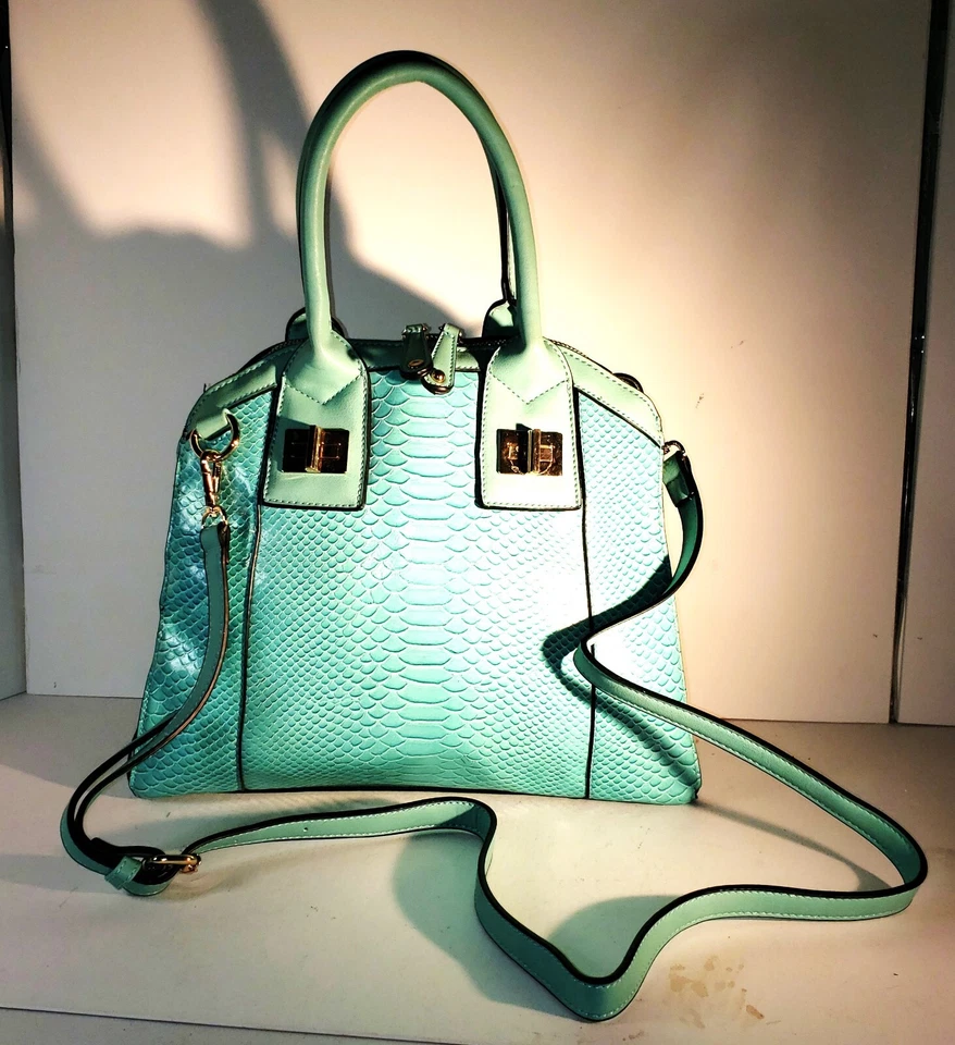 Bolso Bandolera Isabelle Teal Estampado de Serpiente Cuero Vegano ¡COMO NUEVO! Foto 2 de 4