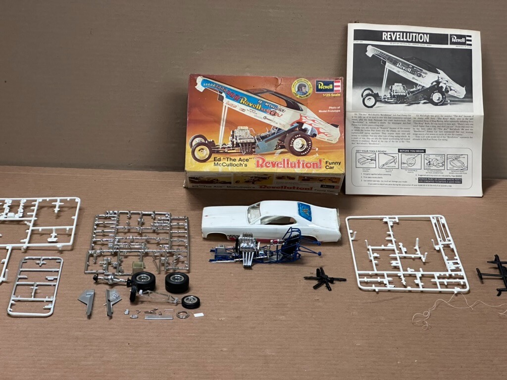 Vintage Revellution Funny Car Ed McColloch Model Kit 1:25 Original