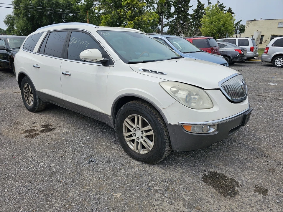 Used Rear Spoiler fits: 2008 Buick Enclave Rear Grade A - Image 2 of 4
