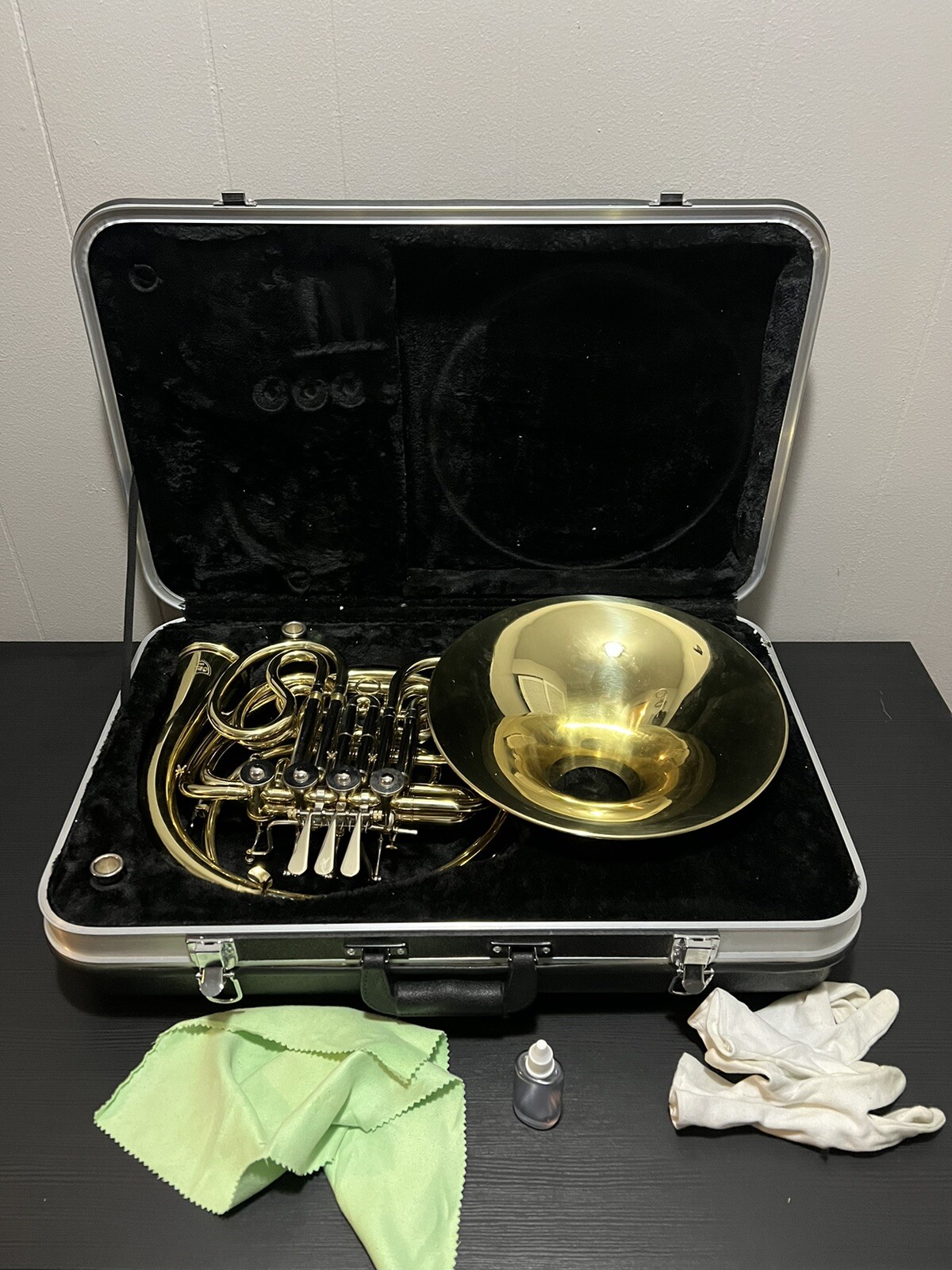 Very Beautiful OPUS Double French Horn w/ Hard Case Musical Instrument