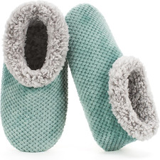 Soft Fuzzy Slippers for Women Indoor, Warm Furry House Sock Shoes Fluffy Lined,