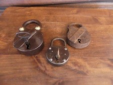 3 alte Vorhängeschlösser antik Bügelschloss Eisen mit Schlüssel Sammler