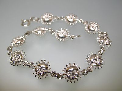 Handmade sterling silver Sun face vintage design bracelet 7.1 g, 7 - 7.5 in.
