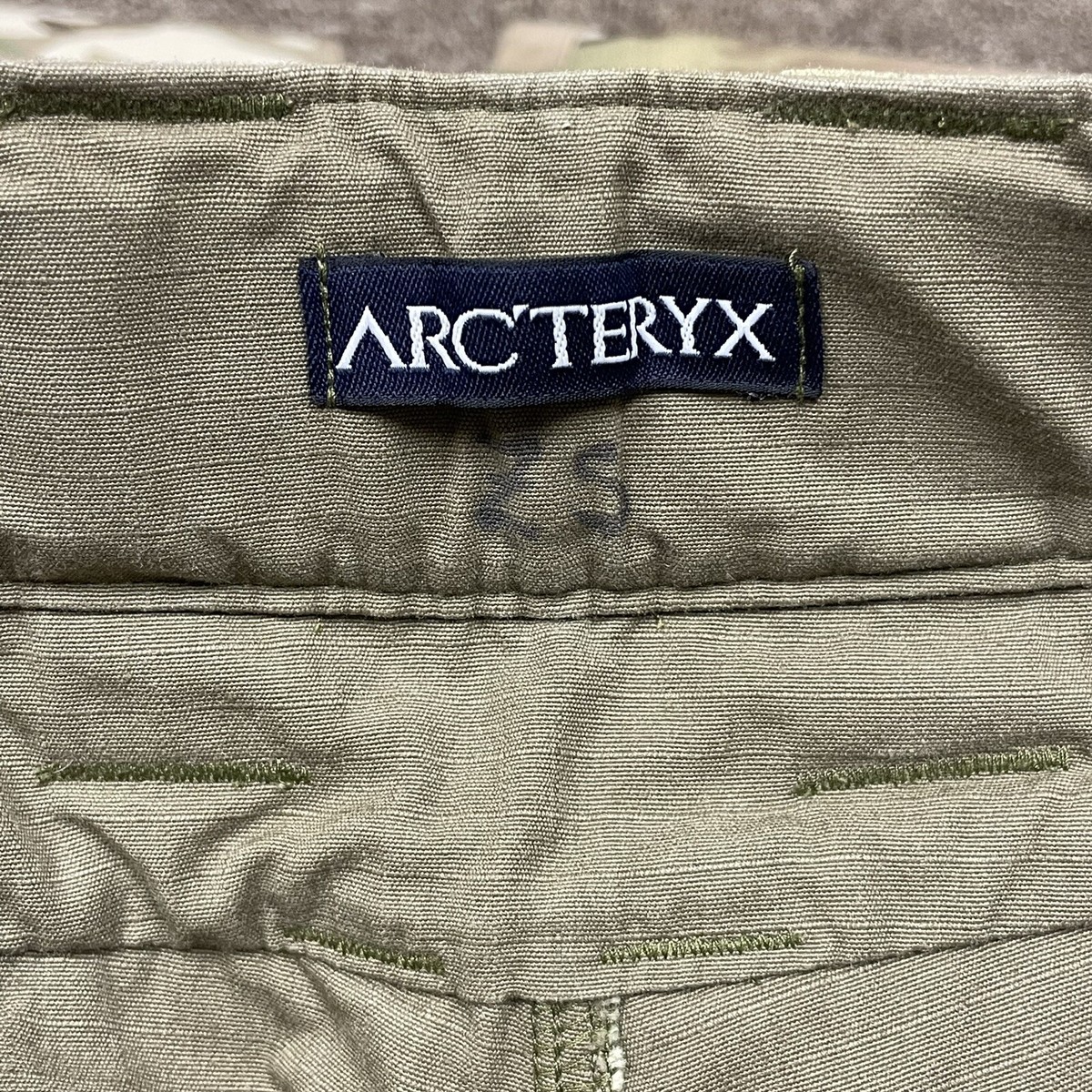 Arcteryx LEAF AR Assault Multicam Pants Camo Cargo Knee Trousers Size Medium
