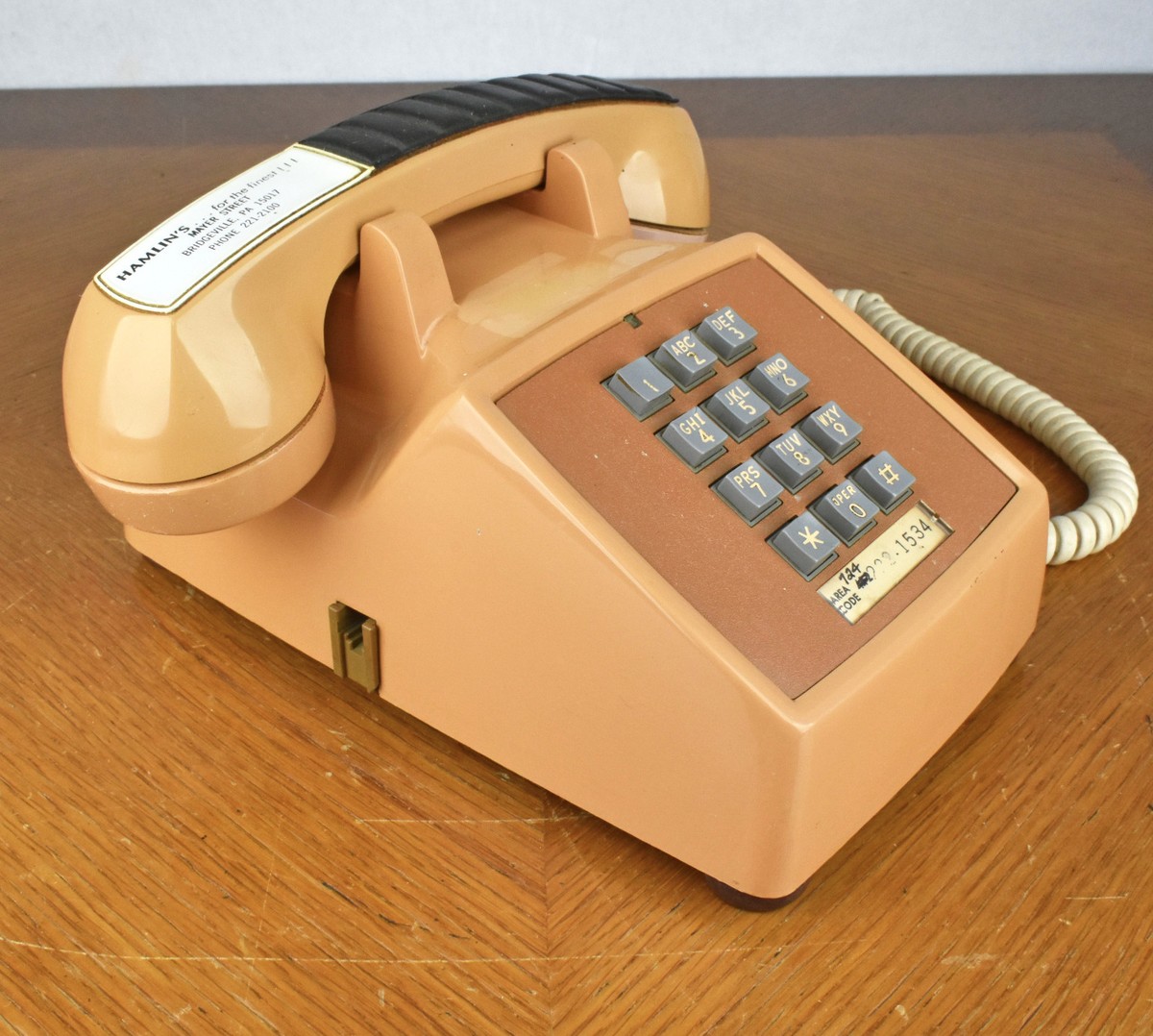 Vintage 1979 Western Electric Bell Systems Peach 2500DM Push
