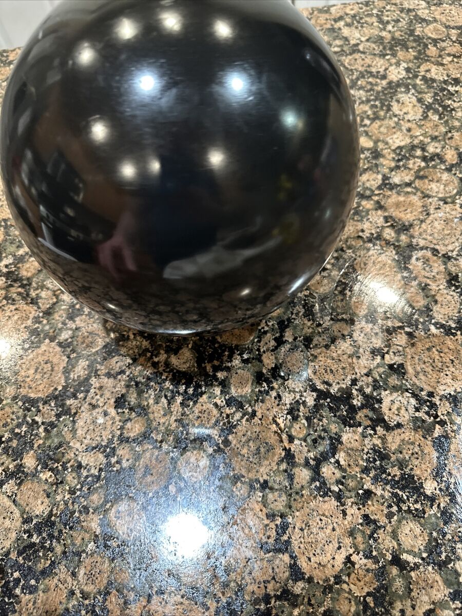 Vintage Black 15 Lb 6 Oz Brunswick VIP 300 Bowling Ball | eBay Vintage Black 15 Lb 6 Oz Brunswick VIP 300 Bowling Ball | eBay