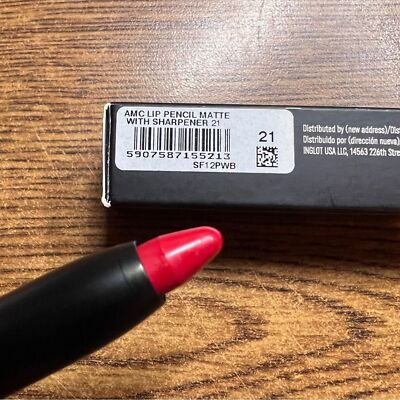 Inglot AMC Lip Pencil Matte with Sharpener Red #21