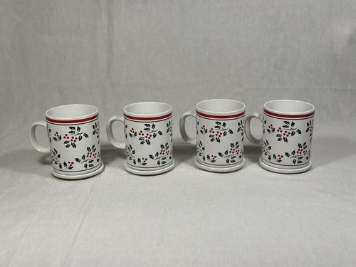 Vintage Woolworth 8 piece Holly Berry Stoneware Mug Set With Coaster/Warming Lid - Picture 5 of 9