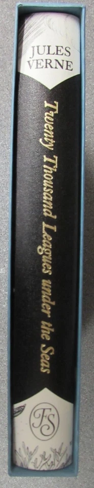 TWENTY THOUSAND LEAGUES UNDER THE SEA by JULES VERN - FOLIO -Hardback Foto 2 de 3