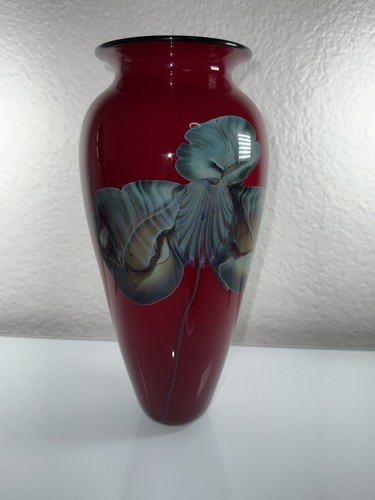 Richard Satava Art Glass Blue Crocus Vase Deep Red 11” Tall Signed ‘95 - Picture 17 of 23
