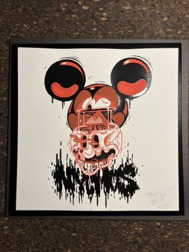 NYCHOS - Mickey Skull - High Quality Limited Edition Art Print  - Afbeelding 1 van 10