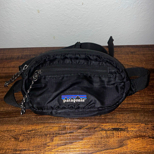 Patagonia Ultralight Black Hole Mini Hip Pack 1L Black Hiking Waist Pack