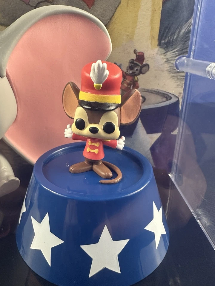 Funko Pop! Póster de la película de celebración de Disney 100 Dumbo y Timothy Mouse #13 🔥BONITO Foto 3 de 4