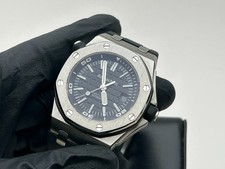 Audemars Piguet Royal Oak Men's Black Watch - 15710ST.OO.A002CA.01. Full set. 17