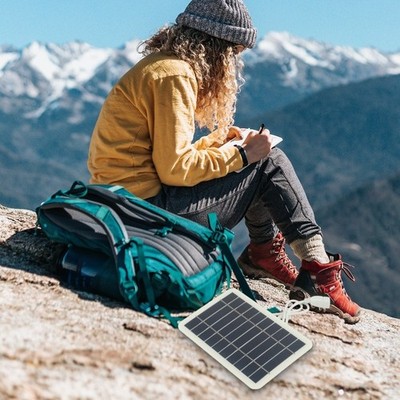 Leichtes Solar USB Ladegerät für Handys mit IP65 Wasserdichtigkeit zum Wandern