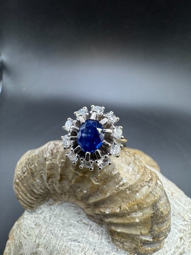 Ring 750 Gold Sapphire Two Tone 18 Carat Yellow & White Gold with Sapphire & Diamonds