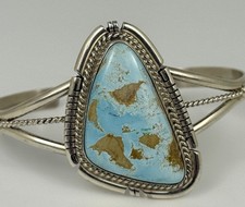 Navajo handmade 925 Sterling Silver Bracelet With Kingman Turquoise