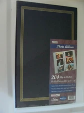 Photo Album 204 slip-in Pockets for 4" x 6" by Pioneer NEW Black w/ gold trim