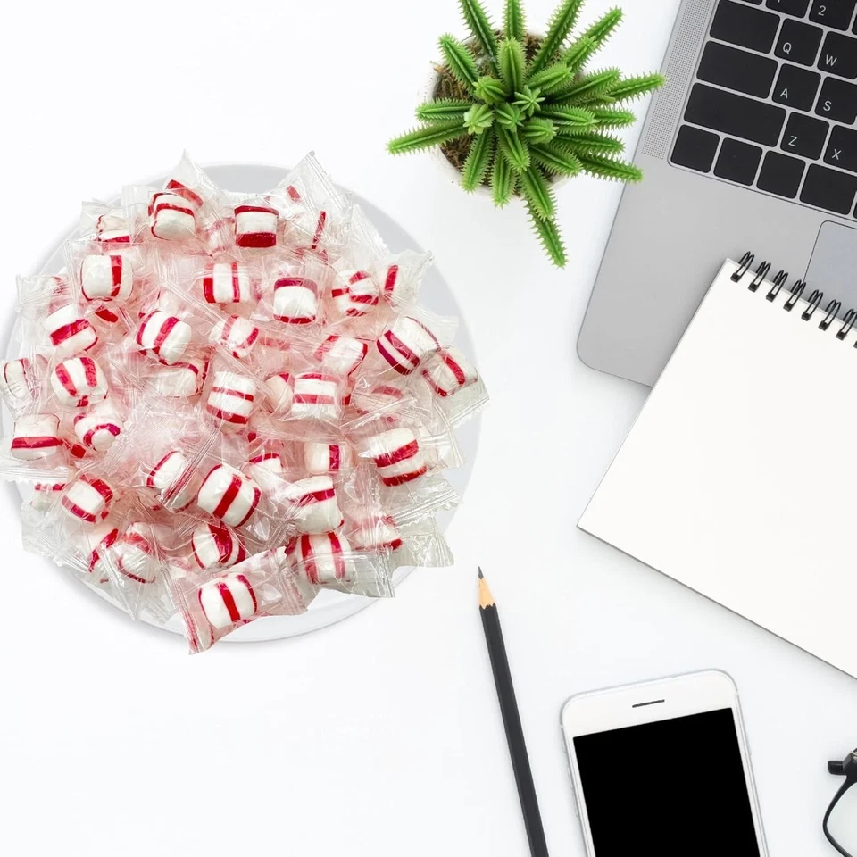 Bocanadas de menta, mentas suaves envueltas individualmente, caramelos duros a granel (2 libras) Foto 3 de 3