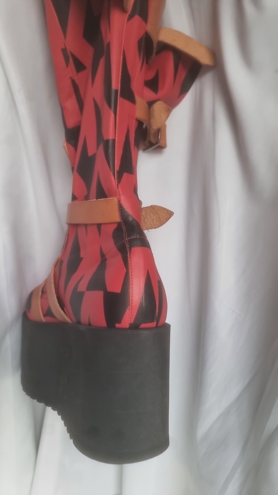 Foto 17 di 24
