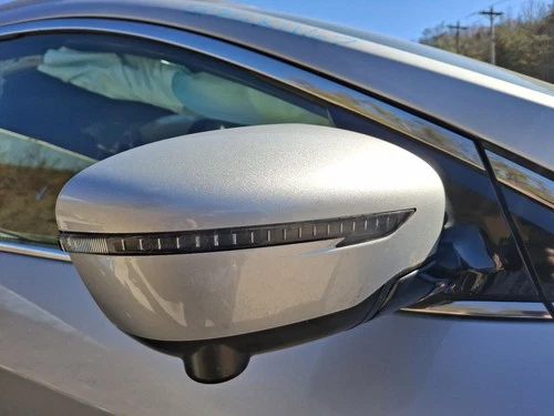 Used Right Door Mirror fits: 2020 Nissan Murano power heated w/memory Right Grad