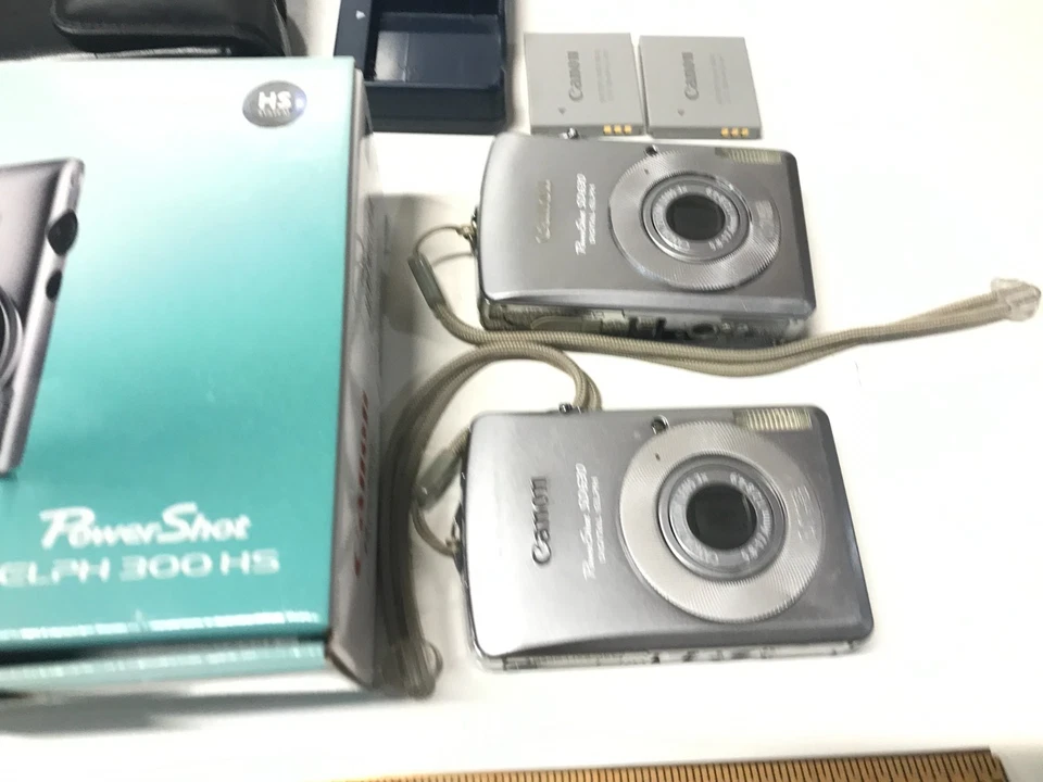 2 Canon PowerShot ELPH 300 HS 12.1MP Silver Cameras All Accessories Work Great! - Image 2 of 4