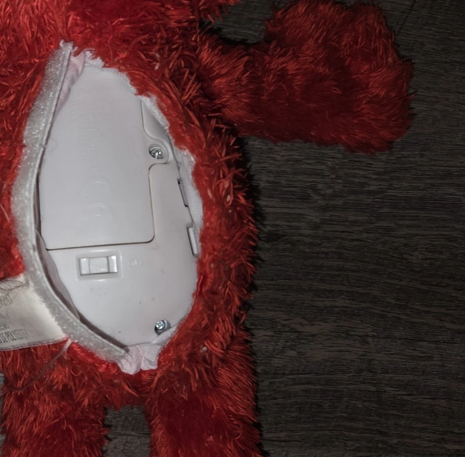 Vintage Tickle-Me-Elmo Testado e Funcionando - Imagem 4 de 4