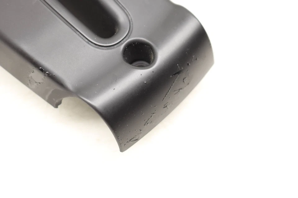 BMW M6 Gran Coupé 2014-2019 - montaje de moldura del volante inferior (trasero) 7847603 Foto 2 de 4