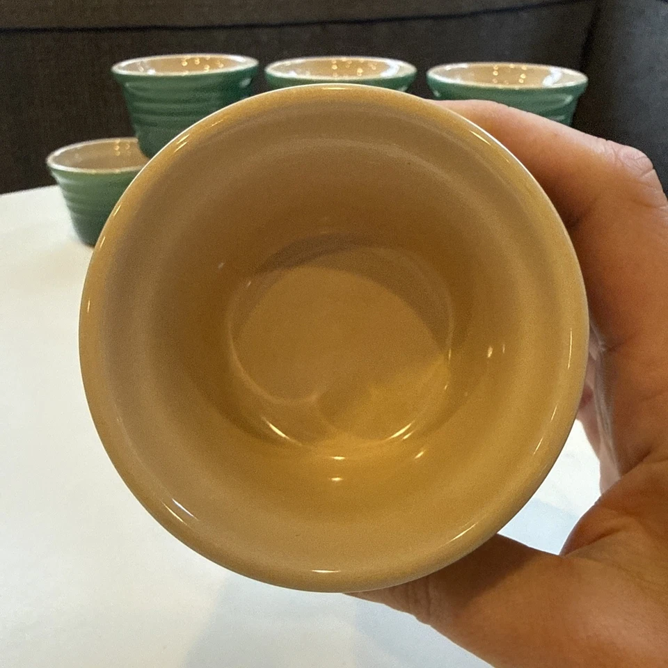 Juego de 8 Ramekins de Gres Le Creuset, Como Nuevo, Hermoso Ombre Verde Foto 3 de 4