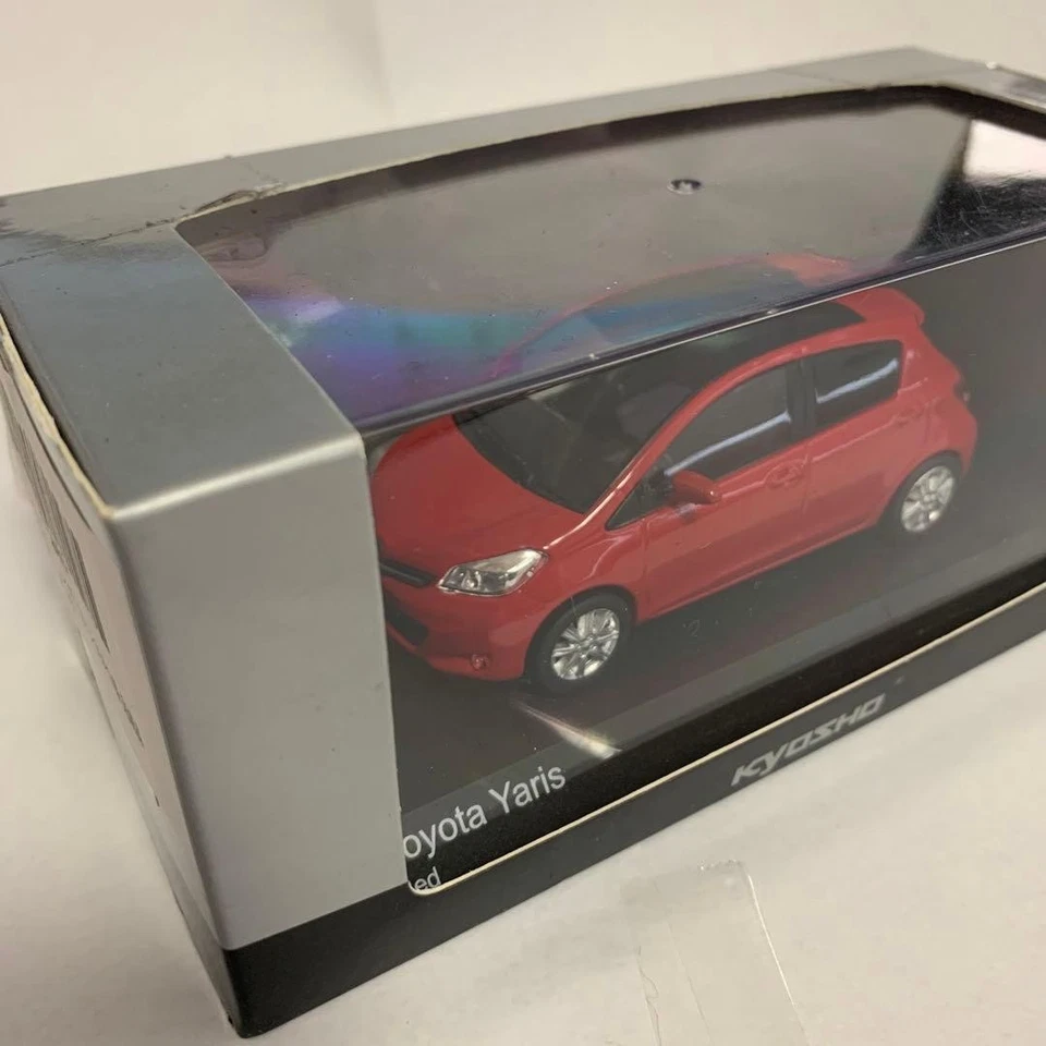 kyosho 1/43 Same day shipping  Toyota Yaris Red Left HDrive Minicar - Image 4 of 4