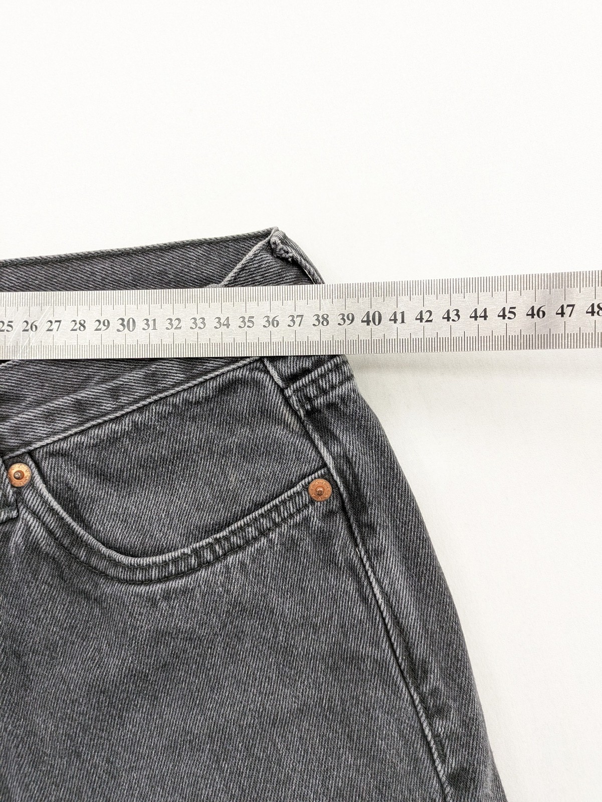 Weekday Jeans Space Relaxed Straight W28 L30 Anthrazit Denim Button Fly image 10