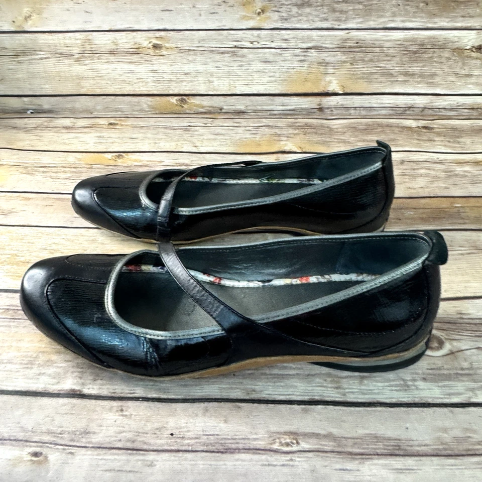 Cole Haan Womens Black Patent Leather Mary Jane Ballet Flats 8AA - Image 4 of 4