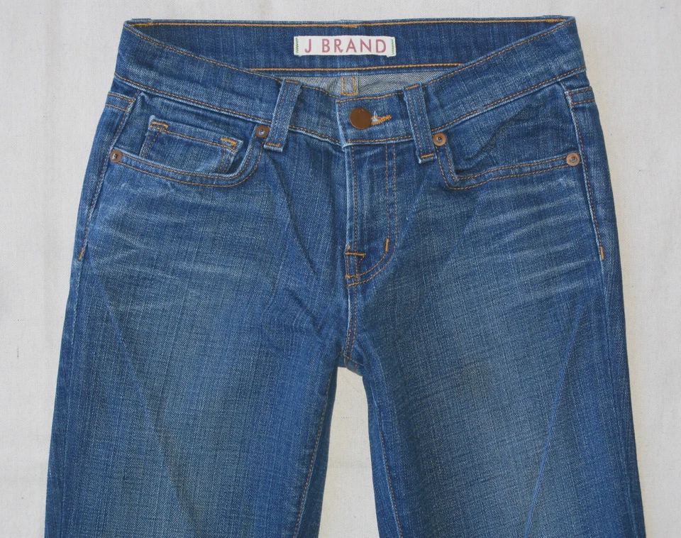 Jeans Bootcut de tiro medio marca J para niñas pequeñas talla 14 azul desgastado + elástico L 31 Foto 4 de 4