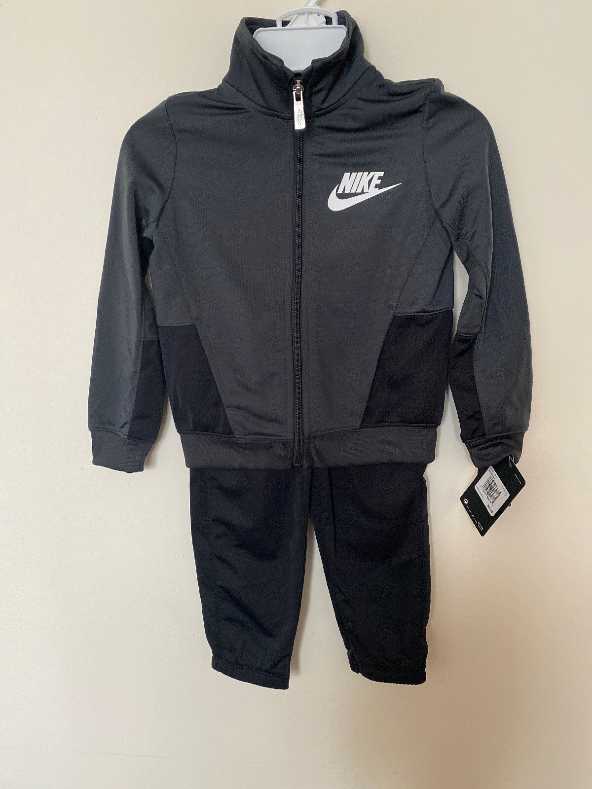 nike 2 piece