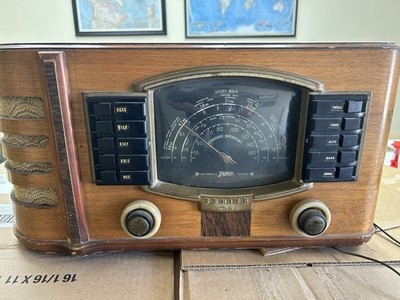 Antique Zenith 7S633R  Art Deco Wood Table Top Tube Radio Rare