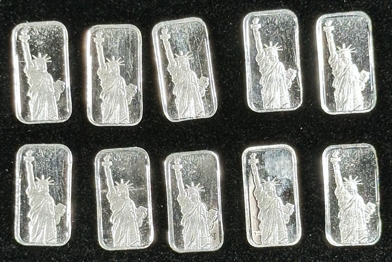 Lot of 10x 1g .999 Fine Silver Statue Of Liberty
