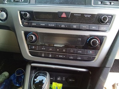 Heater Climate Temperature Control With Navigation ID 97250C2541 Fits 15-17 SONA
