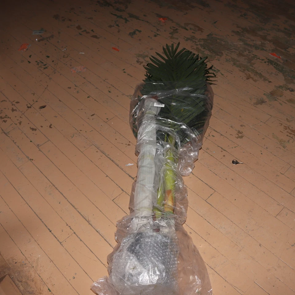 Palmera artificial caña dorada casi natural en verde/negro 72" T2019 Foto 2 de 4