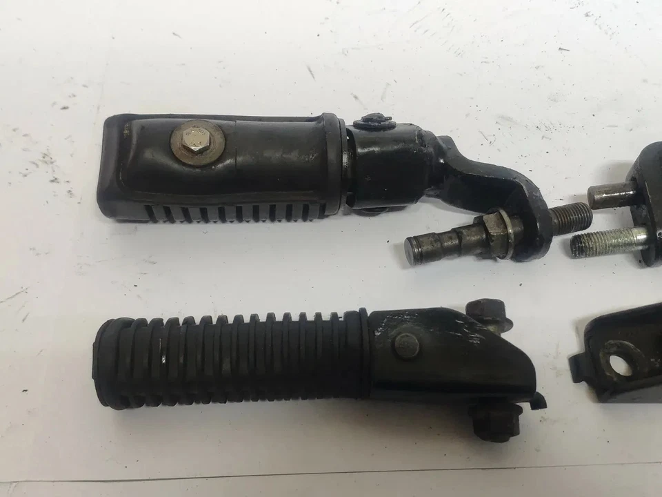 REPOSE-PIEDS AVANT ARRIÈRE D+G POUR HONDA CB 400 N bt1900 - Photo 2/4