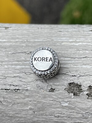 Rare Pandora South Korea Exclusive Country Sparkling Round Flag