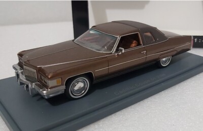 WOW Cadillac Coupe de Ville 2 Door 1976 Brown Met 1:43 Neo