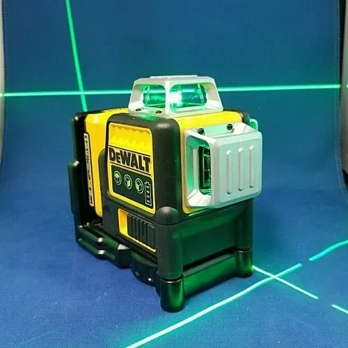 12V MAX* 3 x 360 Green Line Laser