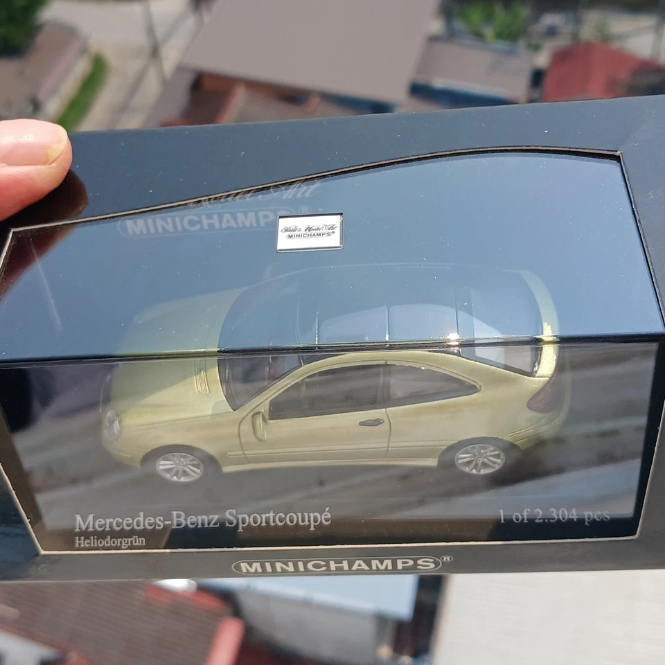 GREEN METALIC MERCEDES BENZ , MINICHAMPS 1/43, MERCEDES C-CLASS SPORT COUPE TOP - Image 4 of 4