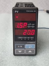 YOKOGAWA UT520-07 digital indicating controll...